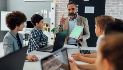 Licenciatura en Ciencias de la Educación: Formación Profesional para el Futuro